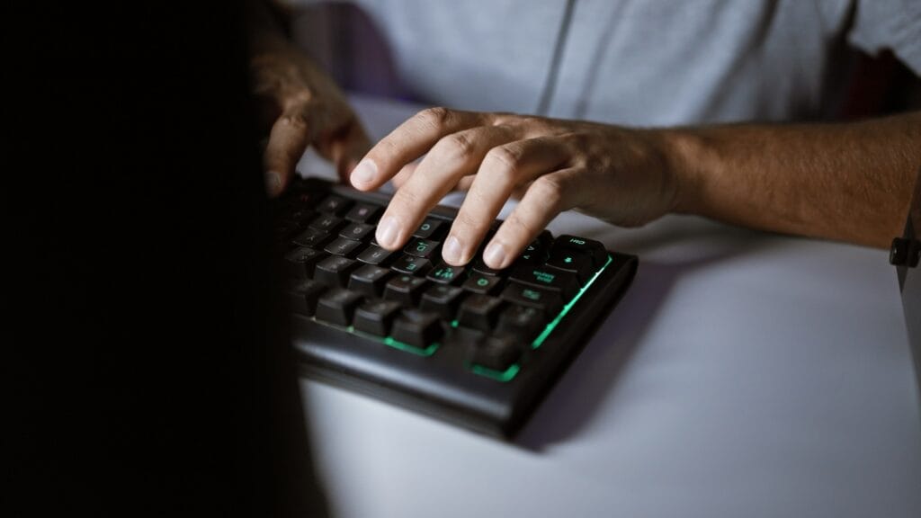 Cea mai bună Tastatură mecanică wireless