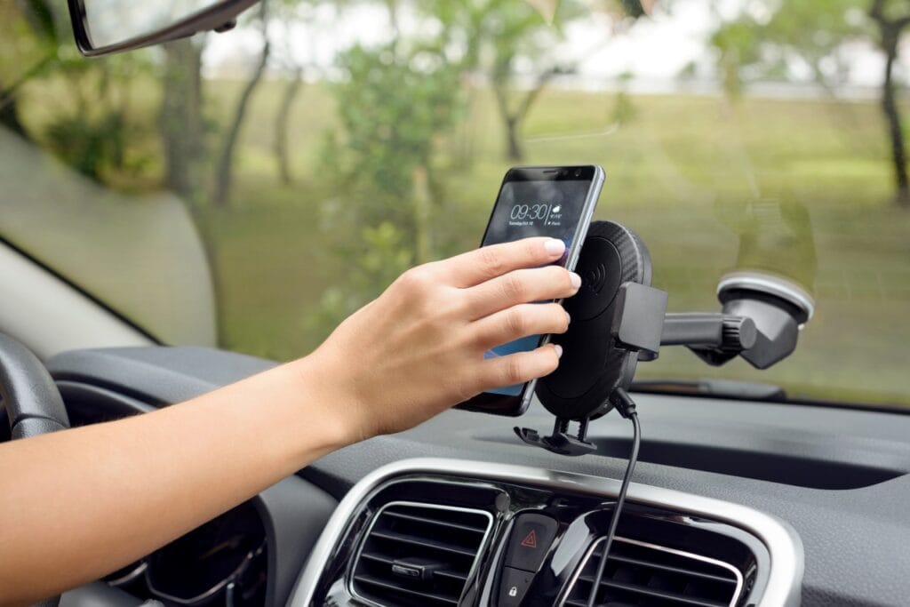 Cel mai bun Suport auto pentru telefon