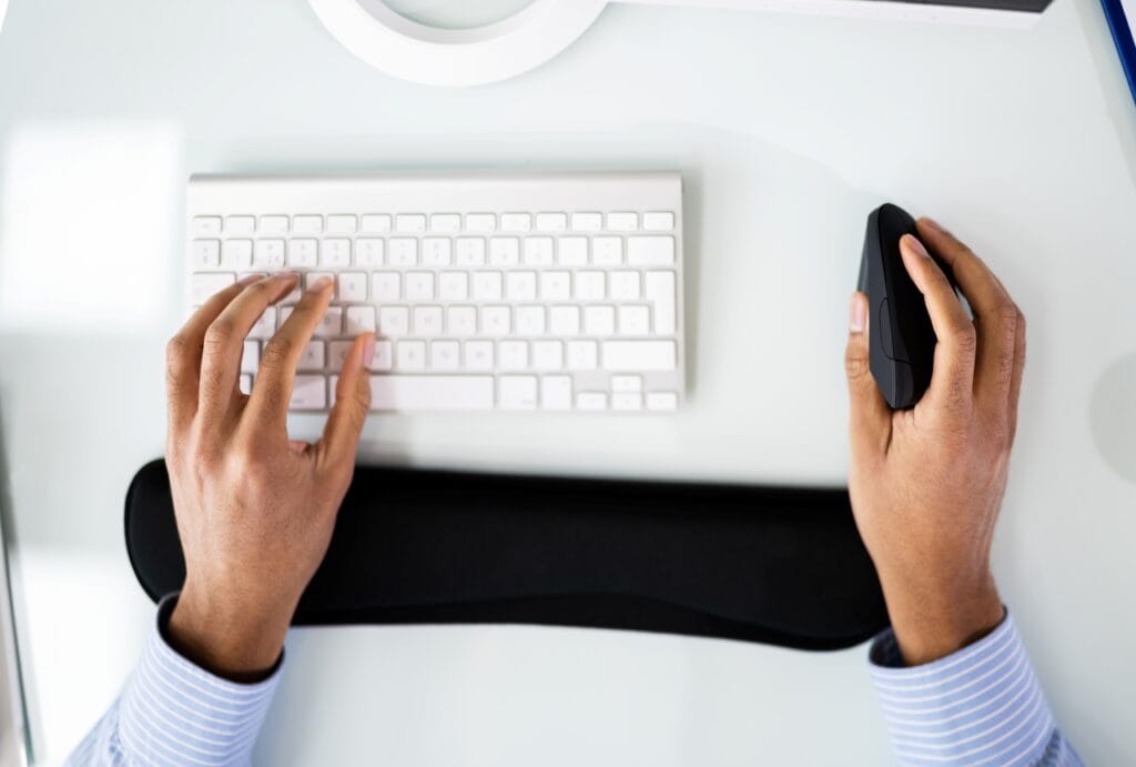 Cel mai bun Suport ergonomic pentru mână