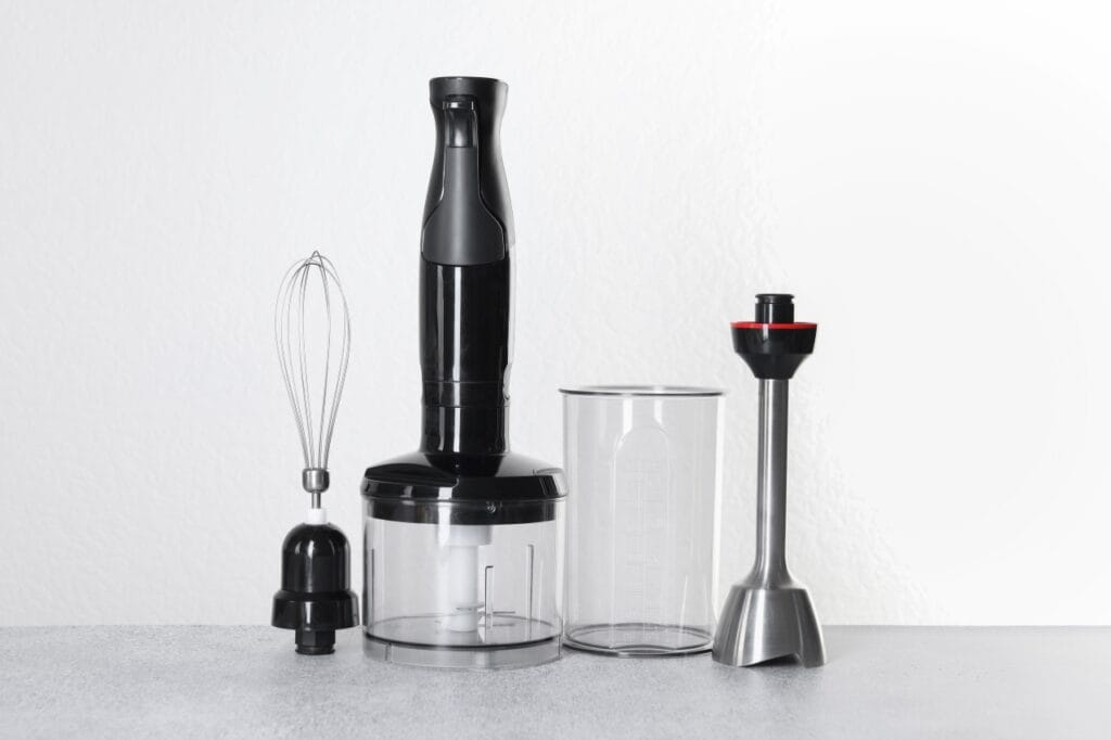 Set complet de accesorii pentru blender – Ce este util și ce nu Set accesorii blender: tel, tocător, recipient gradat, piesă blender vertical