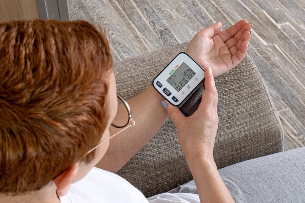 Cel mai bun Tensiometru de încheietură