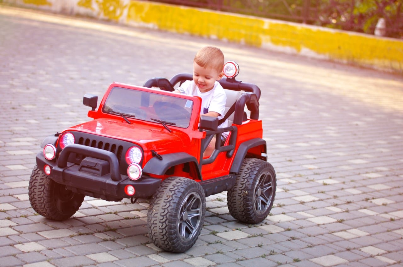 Cea mai bună Mașinuță electrică pentru copii
