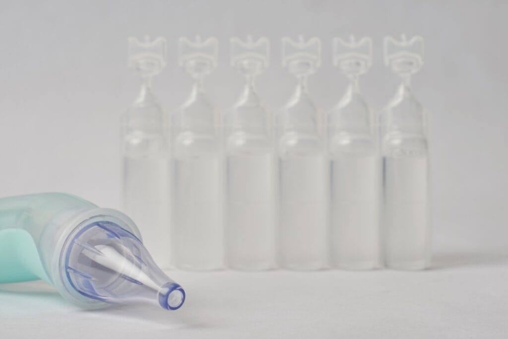 ser fiziologic monodoze și aspirator nazal pentru bebeluși, igiena zilnică corectă la copii mici