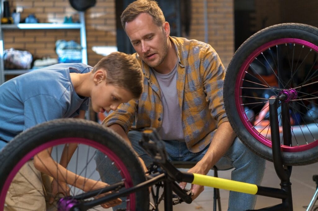 Întreținere practică pentru bicicleta copilului tău: trucuri simple acasă Cum se întreține corect o bicicletă pentru copii, curățare și verificare acasă