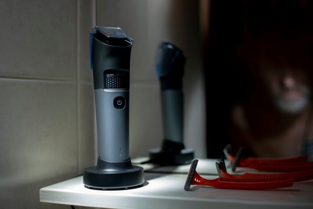 Întreținerea corectă a aparatului de tuns corporal curățare și întreținere aparat de tuns corporal, prevenire rugină și uzură