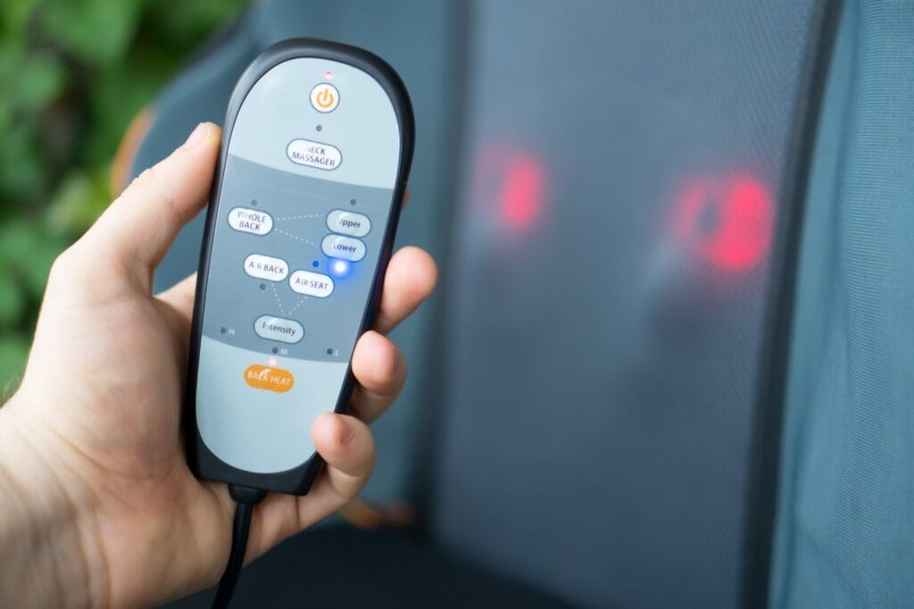 telecomandă husă de scaun cu masaj, control funcții avansate, reglare intensitate și zonă, setări smart