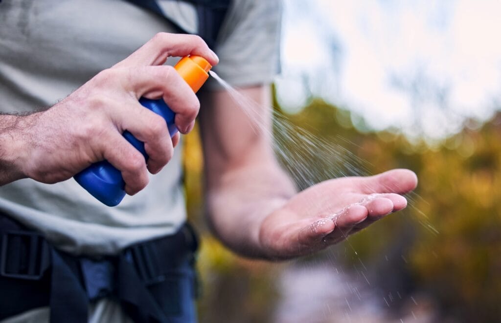 Reaplicarea protecției solare, rapid și ușor, oriunde reaplicare protecție solară cu spray, soluție rapidă pentru activități outdoor