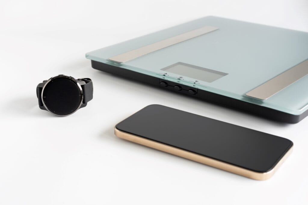 Dispozitive smart pentru monitorizarea sănătății familiei cantare corporale inteligente cu profiluri multiple pentru familie si cuplu