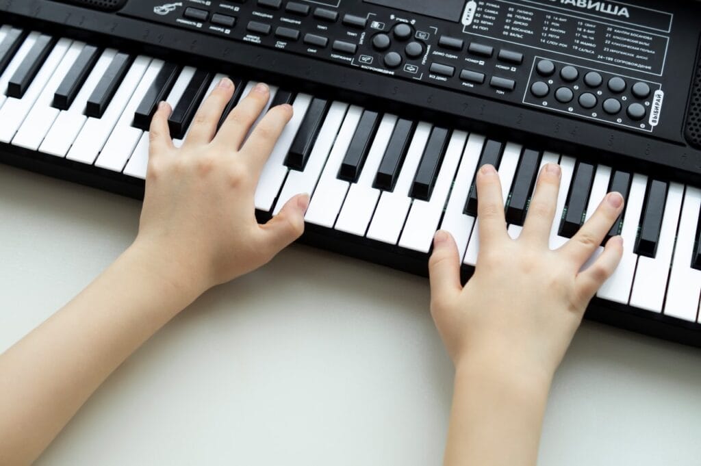 funcții de învățare pe orgă electronică pentru copii, exersare ușoară acasă cu clape luminate